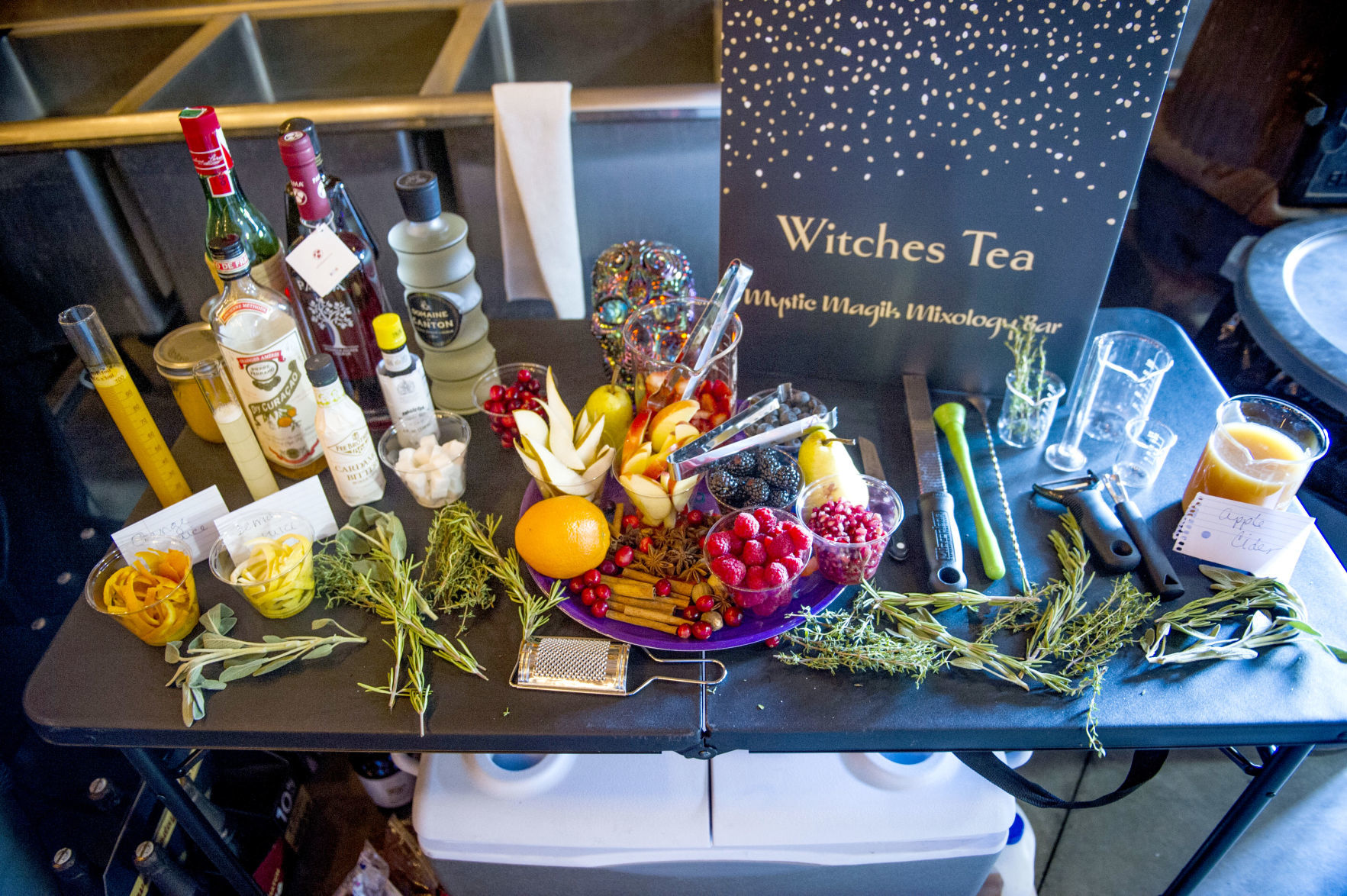 Witches tea bar